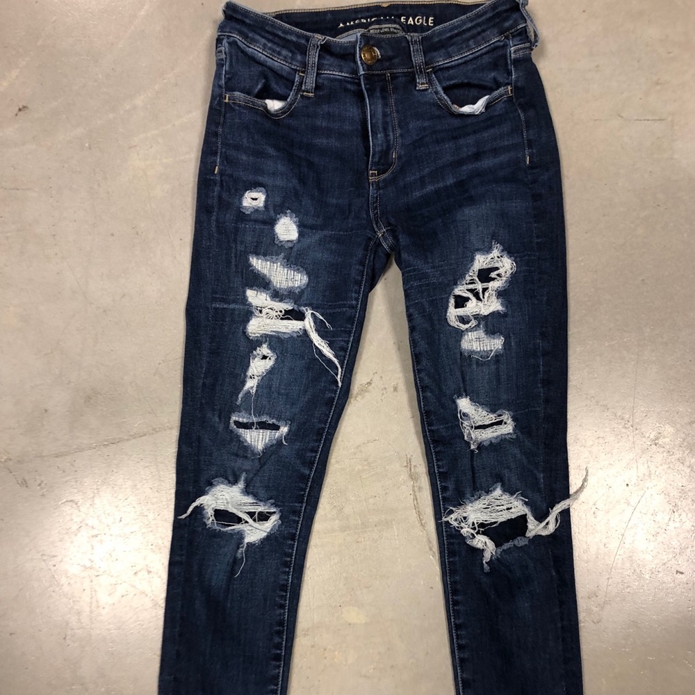 American eagle dark blue denim jeans